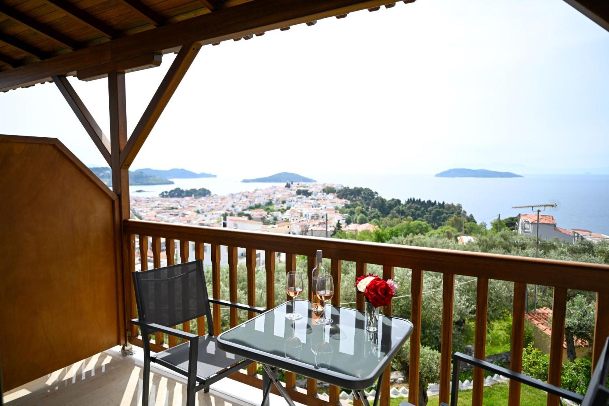 Makis Sea View Studios Skiathos-stad Buitenkant foto